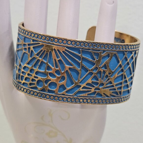 Metropolitan Museum of Art MMA Pine Needle Cuff Bracelet Blue Enamel Gold Tone - Picture 3 of 12